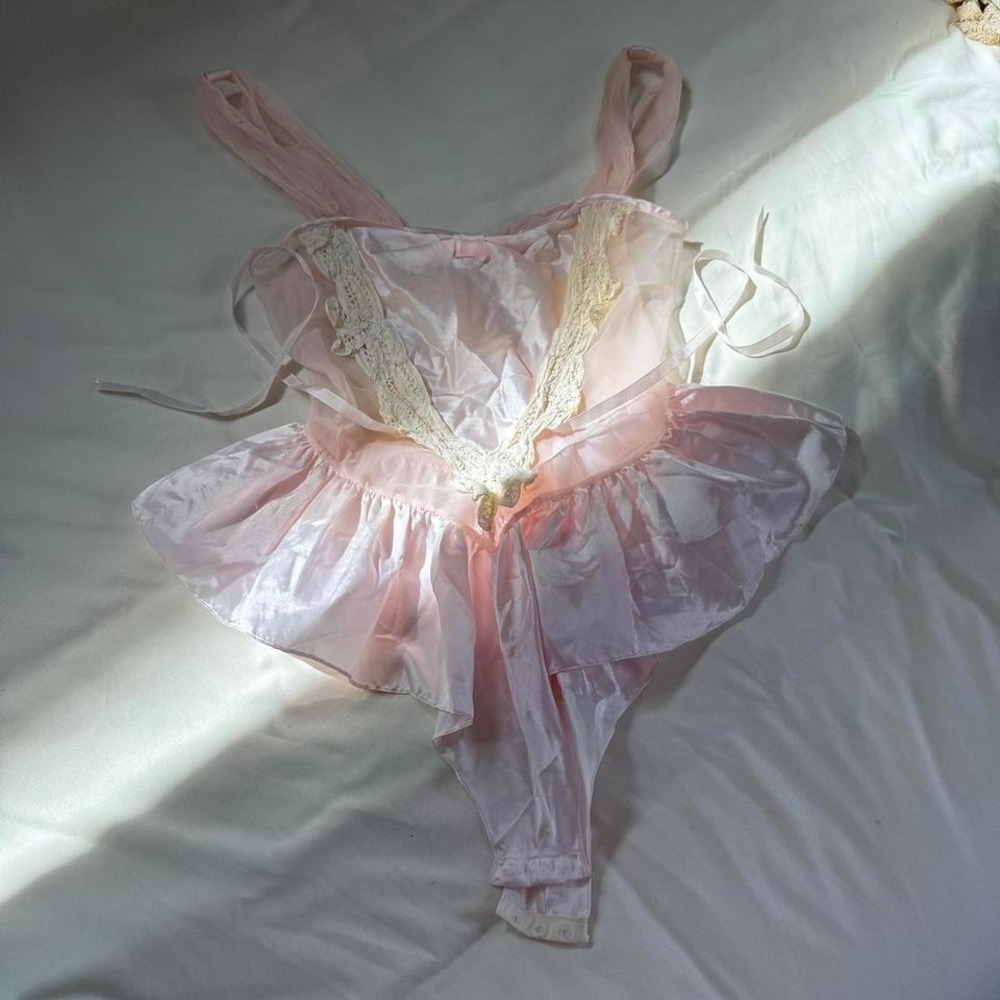 pink lace teddy  70s Flora pink lace‎ size small - Picture 3 of 6